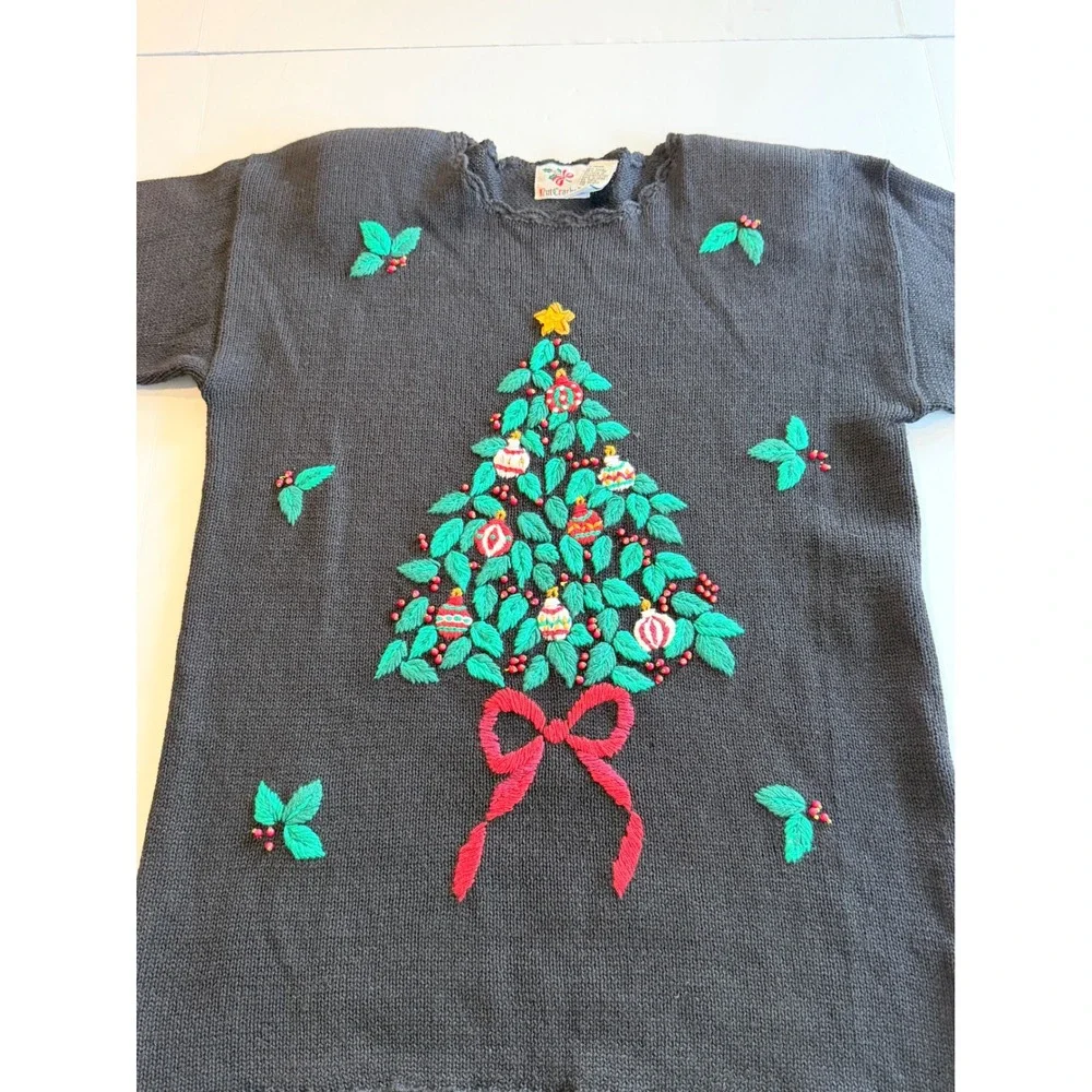 Nutcracker‎ Vintage Christmas Sweater Black Embroidered Tree Scalloped Hem M